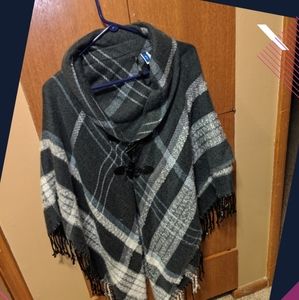 Wool cape/shawl